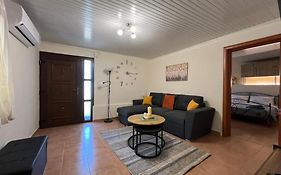 Daras House